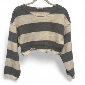 By Together Gray White Cropped Sweater